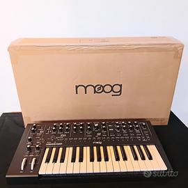 Moog messenger synth