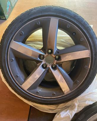 Cerchi e gomme Audi A1  215/40/17