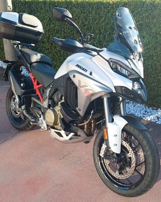 Ducati Multistrada V4 S