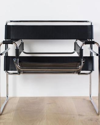 ALIVAR Poltrona WASSILY in cuoio nero