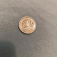 moneta 1983 rara regina Elisabetta 2 One puond.