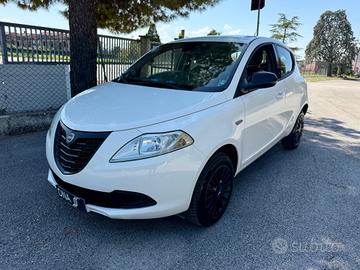 Lancia Ypsilon Ecochic Euro6B neopatentati uniprop
