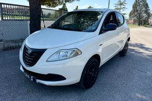 Lancia Ypsilon Ecochic Euro6B neopatentati uniprop