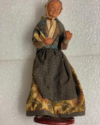 statua contadina, popolana e montanaro