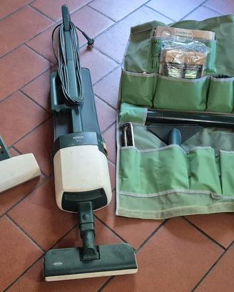 Folletto Vorwerk VK121 + Battitappeto ET340 + Acc.