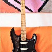 Stratocaster "Paishley" assemblata, no Fender