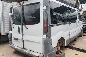 Ricambi RENAULT TRAFIC 1.9 diesel anno 2005