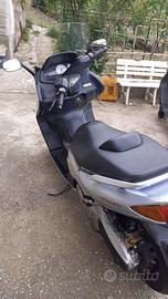 Yamaha T-max 500