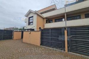 Villa o villino Roma [A4336884]