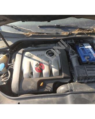 Motore in attesa di prova volkswagen golf 5a