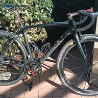 Bici da corsa bianchi infinito