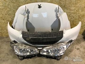 Peugeot 208 anno 2014 ricambi