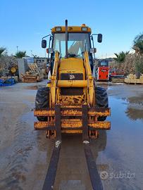 Terna rigida JCB 2CX, anno 2007,