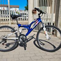 Bicicletta mountain bike 24 con ammortizzatori 