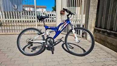 Bicicletta mountain bike 24 con ammortizzatori 