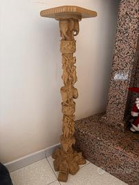 Colonna antica per arredamento