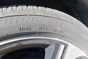 n° 4 Pneumatici Bridgestone 205/45 R17 84W