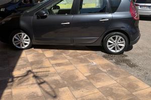 Renault Megane Scenic