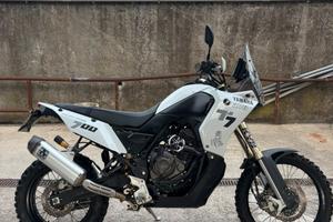 Yamaha t700