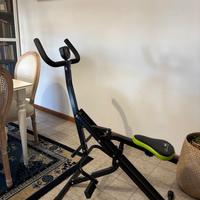 Attrezzo palestra addominali