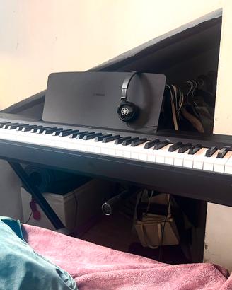 YAMAHA P-143 + stand + cuffie