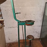 tappatrice a leva Mondial per tappi sughero 