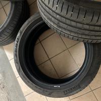 Pirelli pzero (Pz4) 245/40 R19 94W