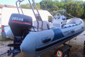 gommone lomac 5 mt,motore  e carrello revisionato
