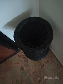 Vaso di paglia in rattan