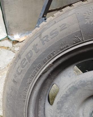 Hankook Winter i*cept RS2 (misura 185/65 R15 88T) 