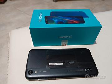 smartphone Honor 8s