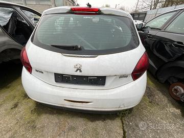 PEUGEOT 208 SERIE A9 PER RICAMBI