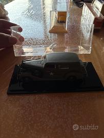 Modellino Auto Packard 1937 Militare Solido 1/43