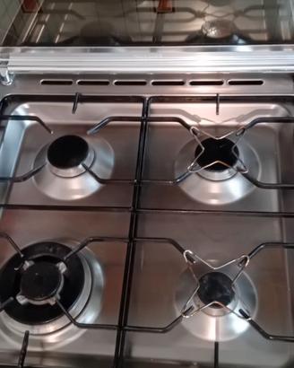 2 fornelli a gas no forno non funzionante