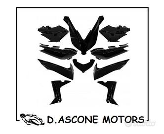 Kit carene nere XMax 125 250 400 NERO LUCIDO 2014 