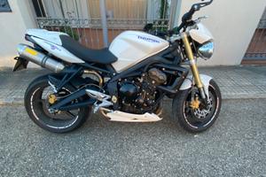 Triumph street triple 675