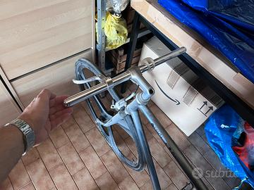 Bicicletta scatto fisso