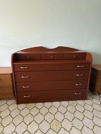 Cassettiera in legno