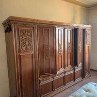 Armadio in legno massello