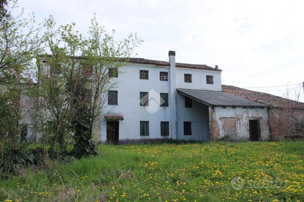 RUSTICO A MOTTA DI LIVENZA