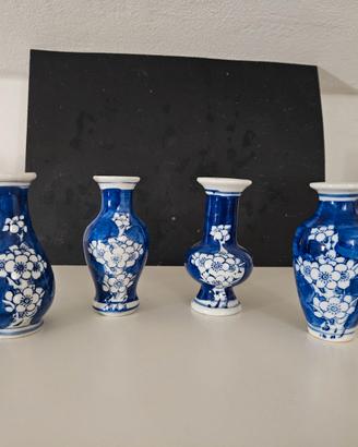 4 Vasetti in ceramica blu