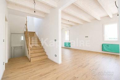 Villa di 220 m² con più di 5 locali a Castenaso