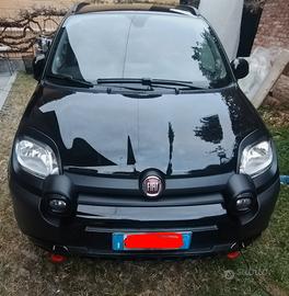 PANDA CROSS SU SCOCCA 4X4  1.0 HYBRID
