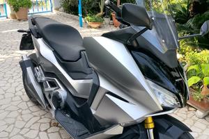Honda Forza 750