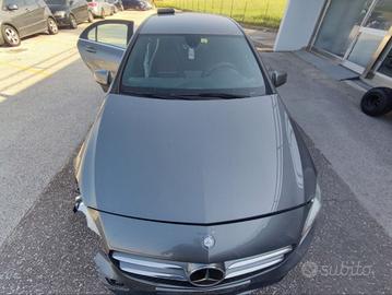 COFANO PER MERCEDES CLASSE A W176 2015
