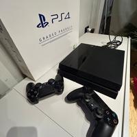 PlayStation 4 500 Gb - 2 Joystick e giochi