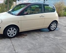 Lancia y
