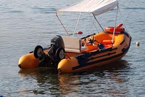 Gommone 6 posti e carrello
