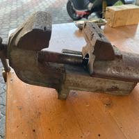 Vecchia morsa da banco