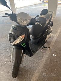 sh 125
